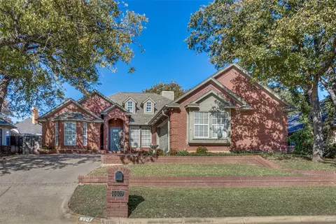 6607 Capitol Hill Dr, Arlington, TX 76017