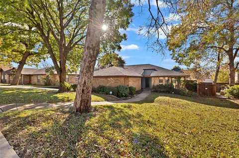 1104 Mayleaf Dr, Irving, TX 75060