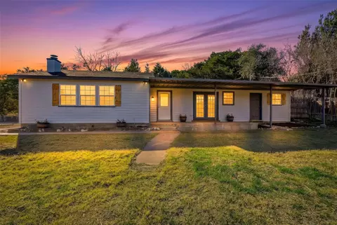 820 Blackfoot Ct, Granbury, TX 76048
