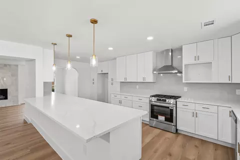 Kitchen - 929 E Berkeley Dr, Richardson, TX 75081 photo 1 of 4