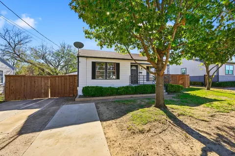 4024 Moler St, Dallas, TX 75211