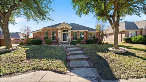 8014 Wilmington Dr, Rowlett, TX 75089