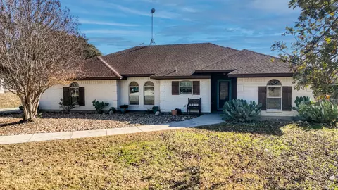 351 Don Propp Rd, Azle, TX 76020