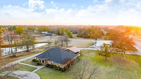 2535 36th St NE, Paris, TX 75462