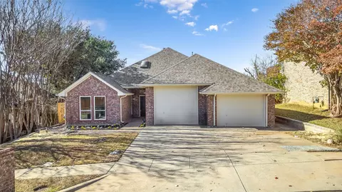 6415 Lake Bluff Dr, Dallas, TX 75249