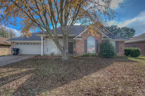 2102 Robert E Lee Blvd, Bossier City, LA 71112