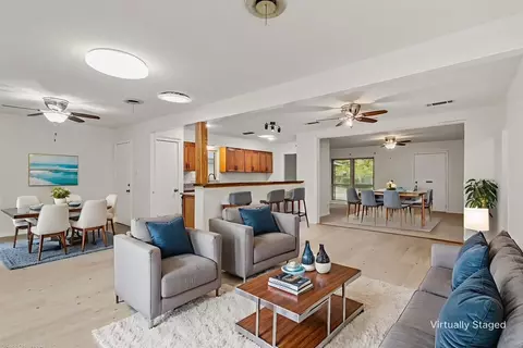 9745 Ash Creek Dr, Dallas, TX 75228