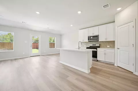 4007 Fork Dr, Farmersville, TX 75442