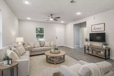 6144 Shawnee Dr, Mabank, TX 75156