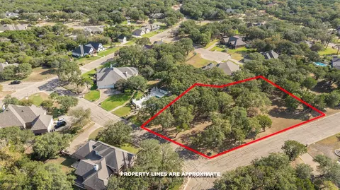 1240 Autumn Oaks Cir, China Spring, TX 76633