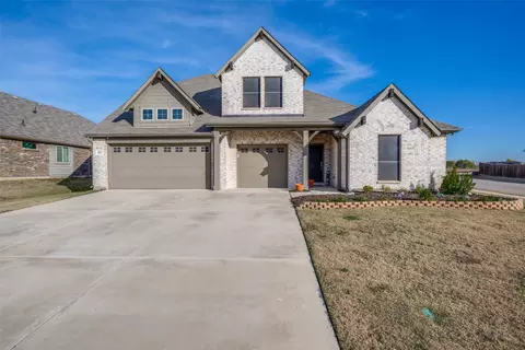 623 Woodridge Dr, Oak Point, TX 75068