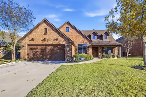3121 Shoreline Dr, Burleson, TX 76028
