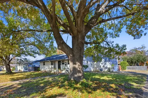 531 Summit Dr, Richardson, TX 75081