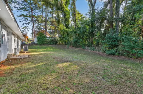 Exterior - 902 Clay St, Minden, LA 71055 photo 5 of 9