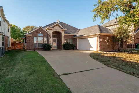 11617 Pheasant Creek Dr, Fort Worth, TX 76244