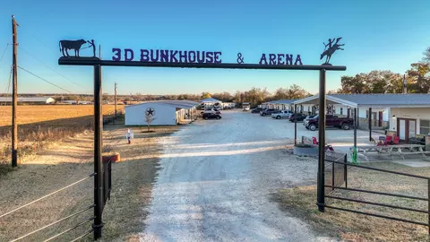 120 Bunkhouse Rd, Stephenville, TX 76401