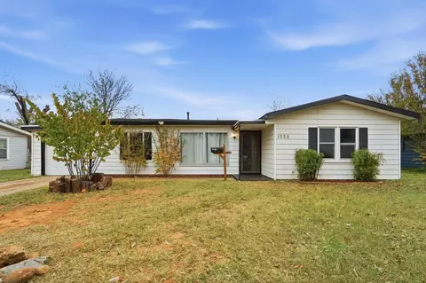 1325 S San Jose Dr, Abilene, TX 79605