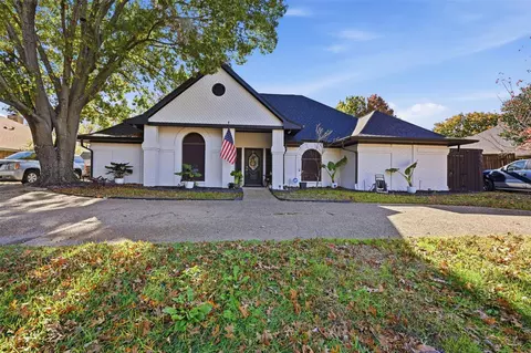 1109 Bayshore Dr, Rockwall, TX 75087