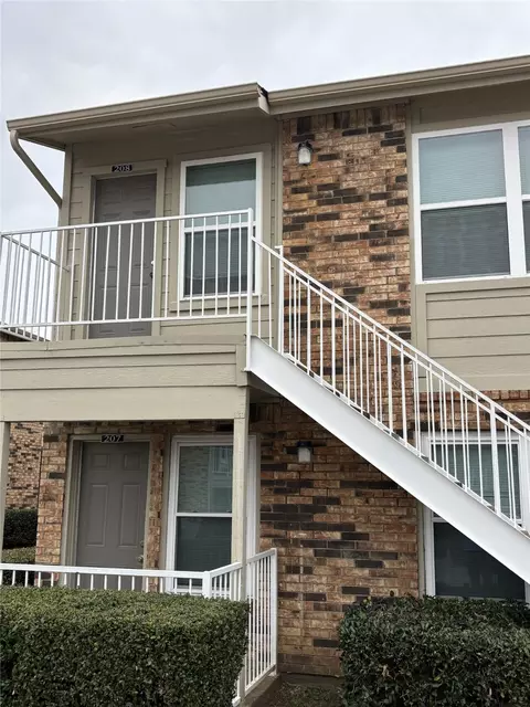 2200 E Trinity Mills Rd #208, Carrollton, TX 75006
