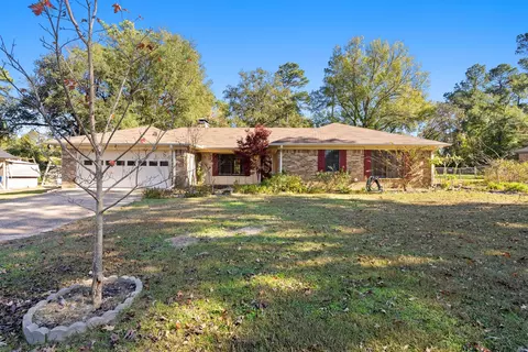 2671 Pineview Dr, Tyler, TX 75704
