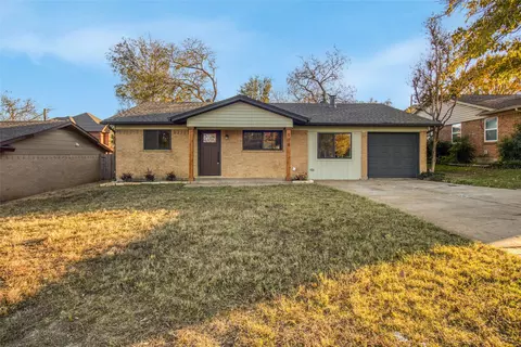 116 Donald Dr, Hurst, TX 76053