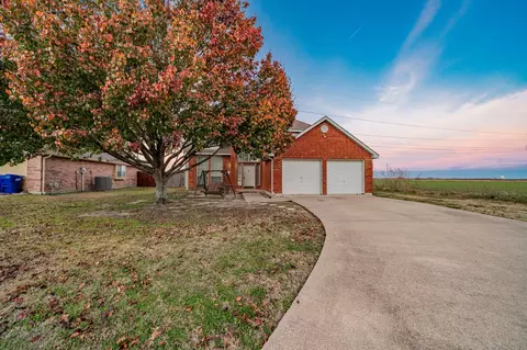 813 Valley Ct, Royse City, TX 75189