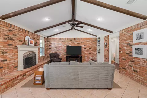 Living - 3733 Laguna Vista Dr, Waco, TX 76708 photo 1 of 1
