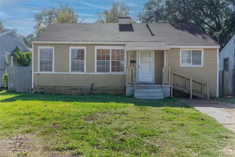2420 Northside Dr, Bossier City, LA 71111
