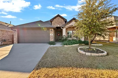 4501 Ridgehurst Ln, Crowley, TX 76036