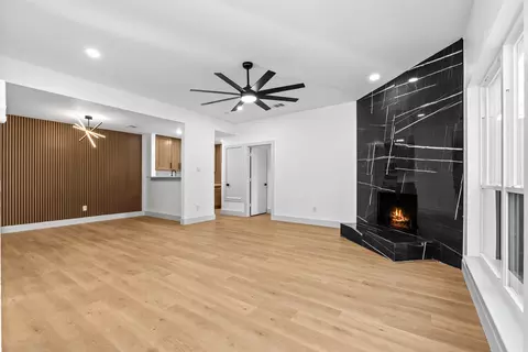 314 Gregory Ln, Grand Prairie, TX 75052