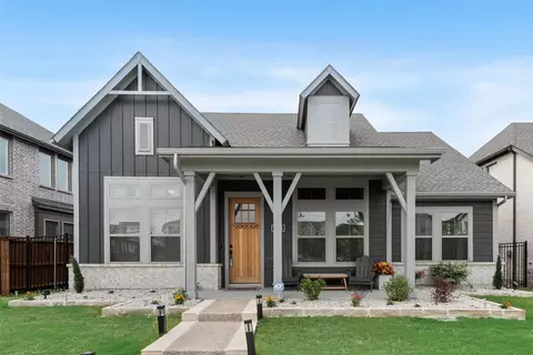 1028 Almond Blossom Cir, Crowley, TX 76036