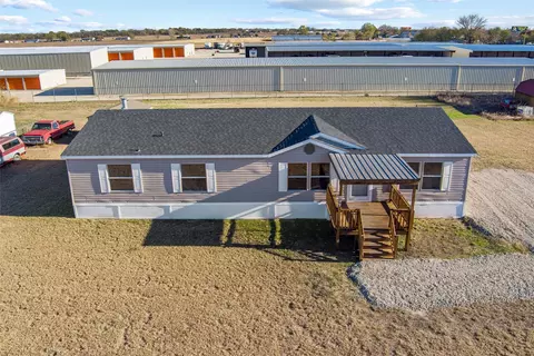 237 Quarterhorse Rd, Waxahachie, TX 75165