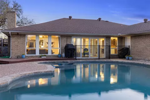 1105 E Spring Valley Rd, Richardson, TX 75081