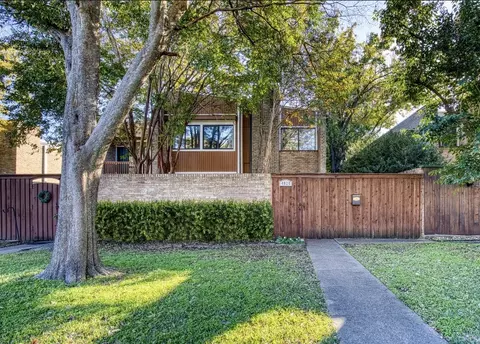 4926 Thunder Rd, Dallas, TX 75244