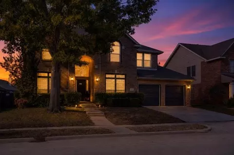 6602 Fox Glen Dr, Arlington, TX 76001