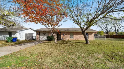 710 Catherine Ln, Seagoville, TX 75159