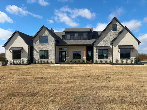 2151 Delta Rd, Midlothian, TX 76065