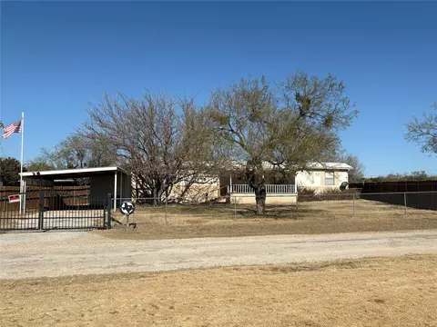514 Fish Haven Rd, Graford, TX 76449