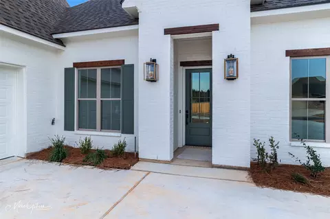 Exterior - 175 Sitka Loop, Haughton, LA 71037 photo 3 of 5