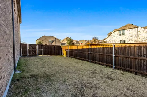Exterior - 1684 Pegasus Dr, Forney, TX 75126 photo 8 of 9
