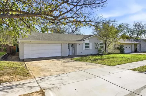 6524 Bernadine Dr, Watauga, TX 76148