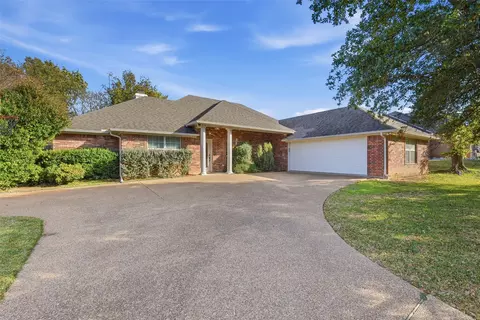 9120 Monarch Dr, Waco, TX 76712