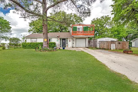210 Davis Ranch Rd, Alvarado, TX 76009