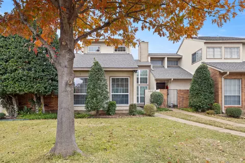 12816 Woodbend Ct, Dallas, TX 75243