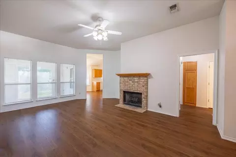 Living - 1309 Mcanear Ct, Cleburne, TX 76033 photo 2 of 2