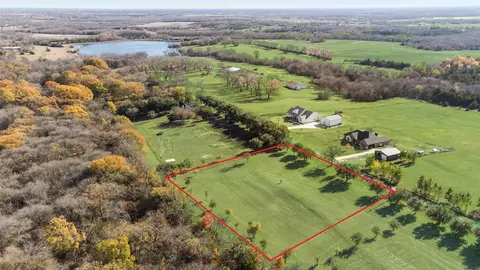 617 Cold Springs Rd, Van Alstyne, TX 75495