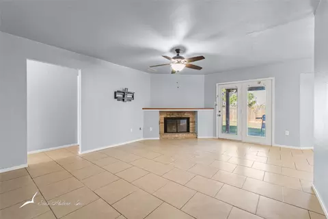 Living - 5802 Chachalaca Ln, Abilene, TX 79605 photo 1 of 5