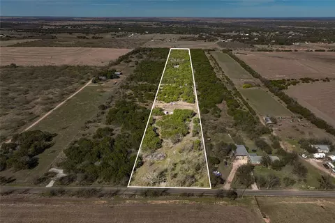 693 Garrett Ln, China Spring, TX 76633