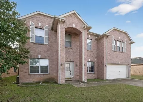 2139 Matagorda Ln, Grand Prairie, TX 75052