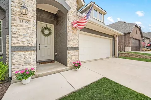 15500 Pioneer Bluff Trl, Roanoke, TX 76262